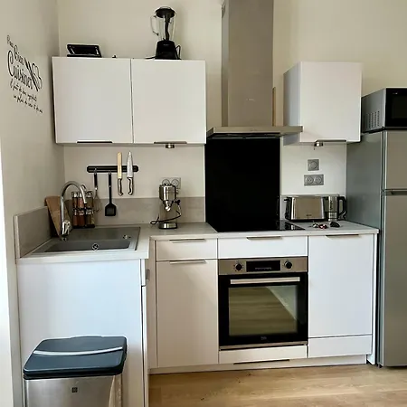 Appartement Cosy Proche Commerces Et Naval Group Cherbourg-en-Cotentin Exterior photo